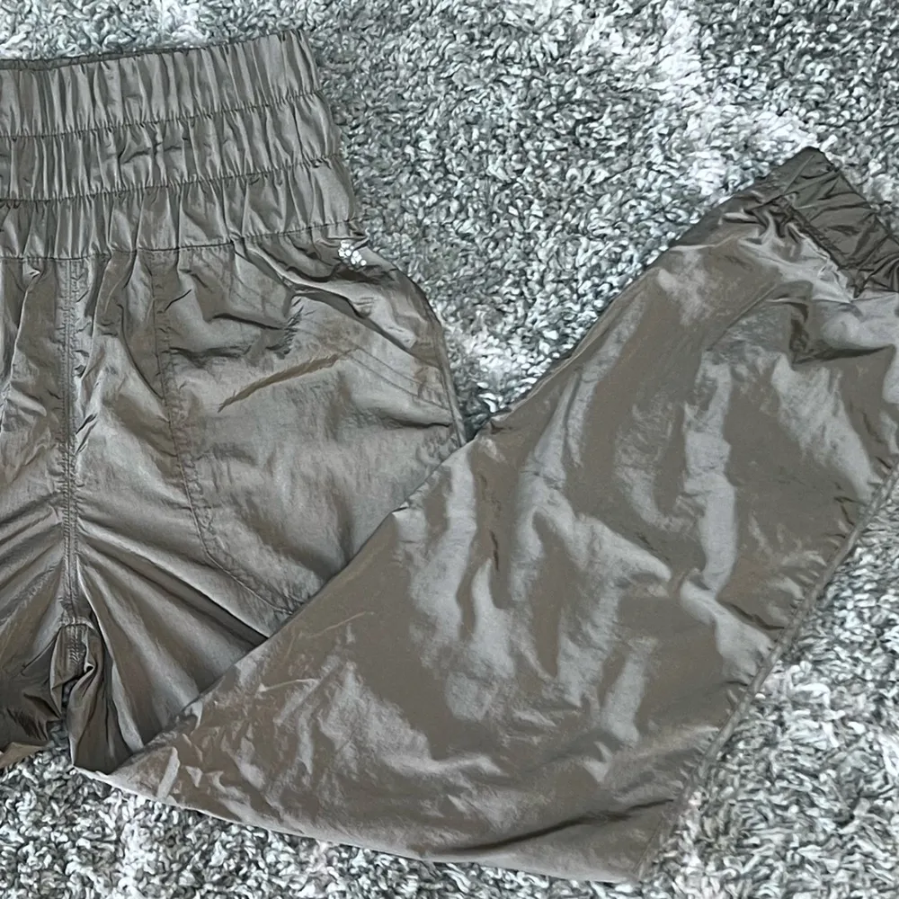 movement High Waisted “THE WAY HOME” sage green joggers size XS BNOWT✌🏽FP fpm✌🏽 - Image 9