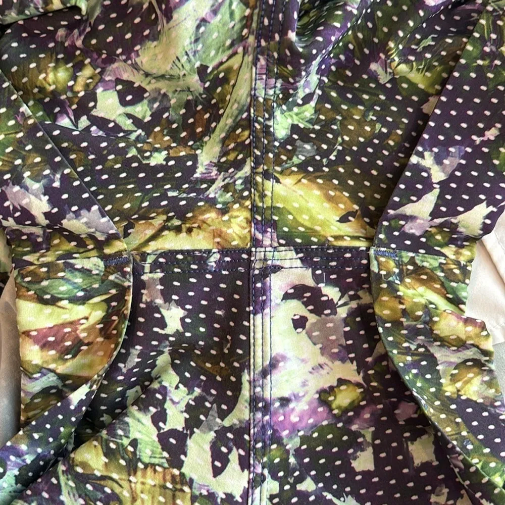 Lululemon Spring Break Away Pleated Shorts Women’s Size 10 - Image 3