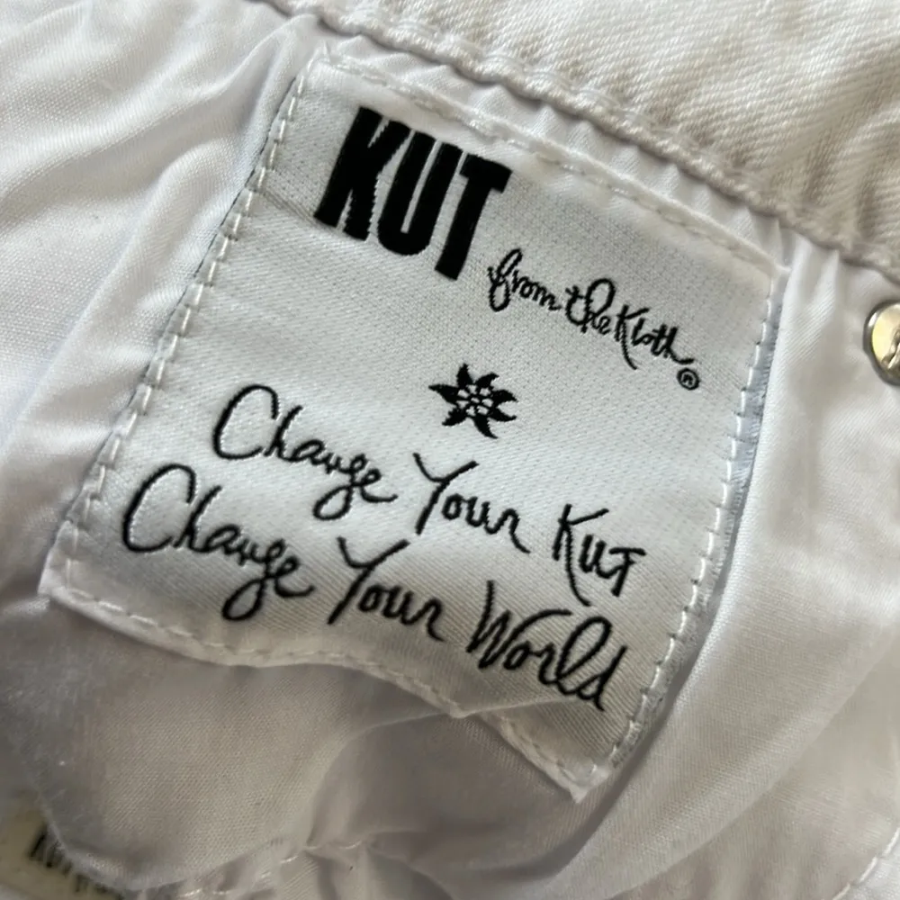 Women’s Kut from the Kloth Natalie high rise boot cut white jeans size 12 NEW - Image 8