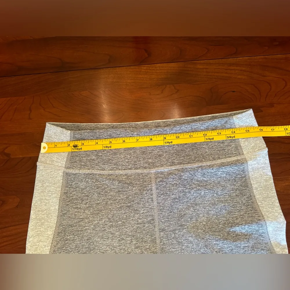 OUTDOOR VOICES Dove Grey Ash 3/4 Leggings Women’s Size Large - Image 7