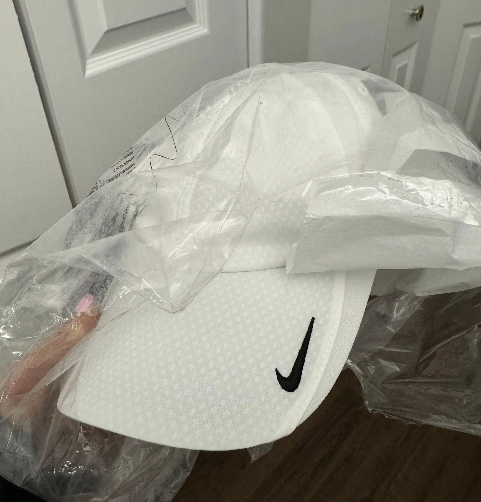 NEW WITH TAGS  Hat - Image 4