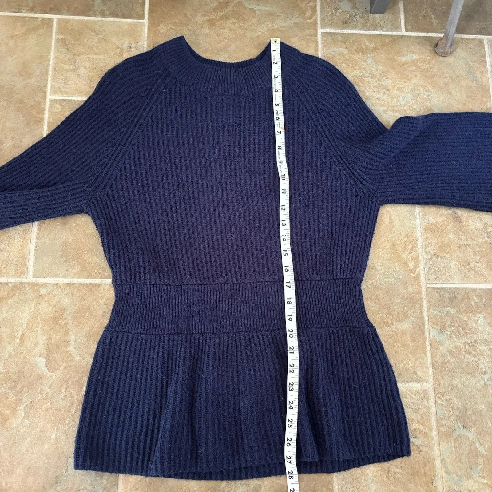 Club Monaco Sweater Womens Size Medium Wool Blend Alpaca Wool Blue Bubble Sleeve - Image 6