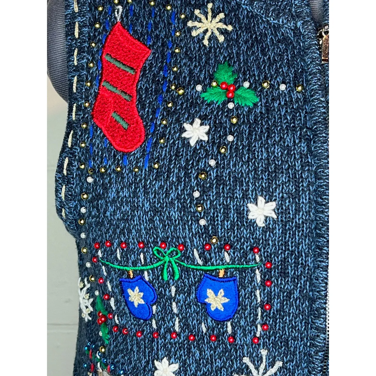 christmas sweater vest snowmen snowflakes beaded Blue Size M - Image 4