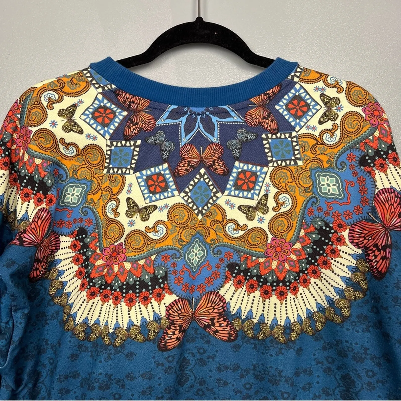 adidas X Farm Rio Borbomix Butterflies Sweatshirt Pull Over Blue Pink Women’s S - Image 4