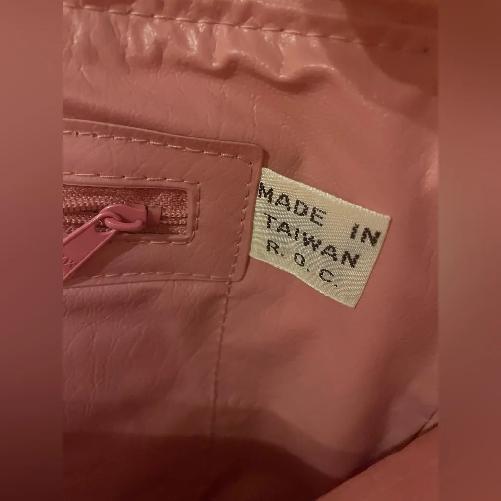 Women’s pink vegan snakeskin embossed leather bag envelope clutch wristlet strap - Image 6