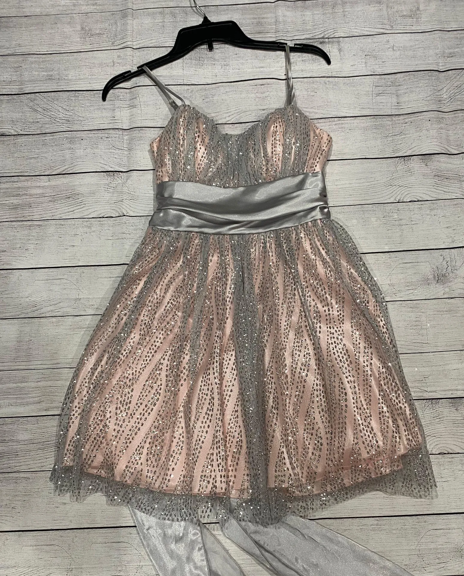 Deb Short Homecoming Dress Size 8 - Image 3