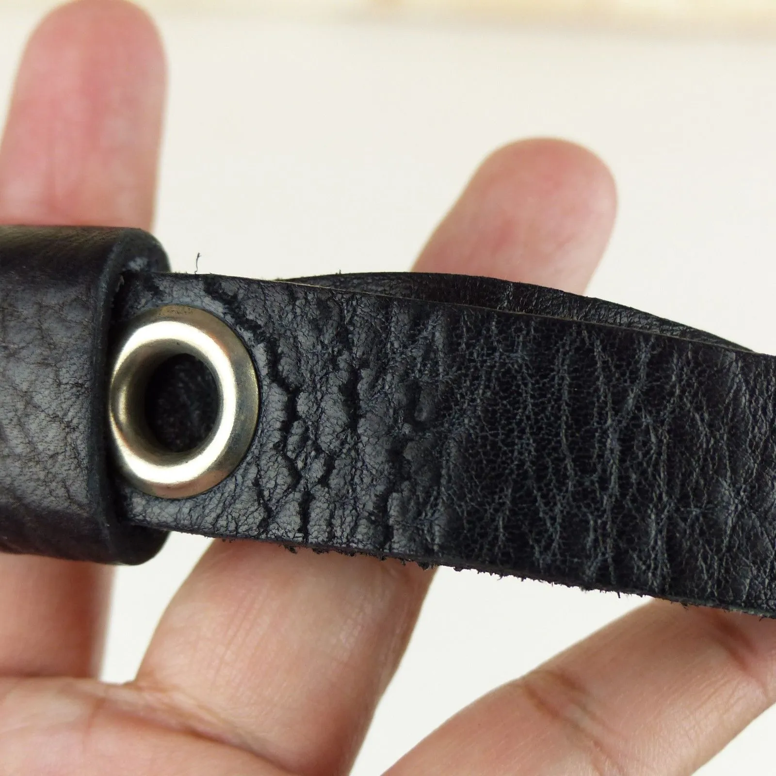 Black Pebbled Genuine Leather Grommet Belt Size 34 Narrow Punk Goth Y2K Rock Emo - Image 4