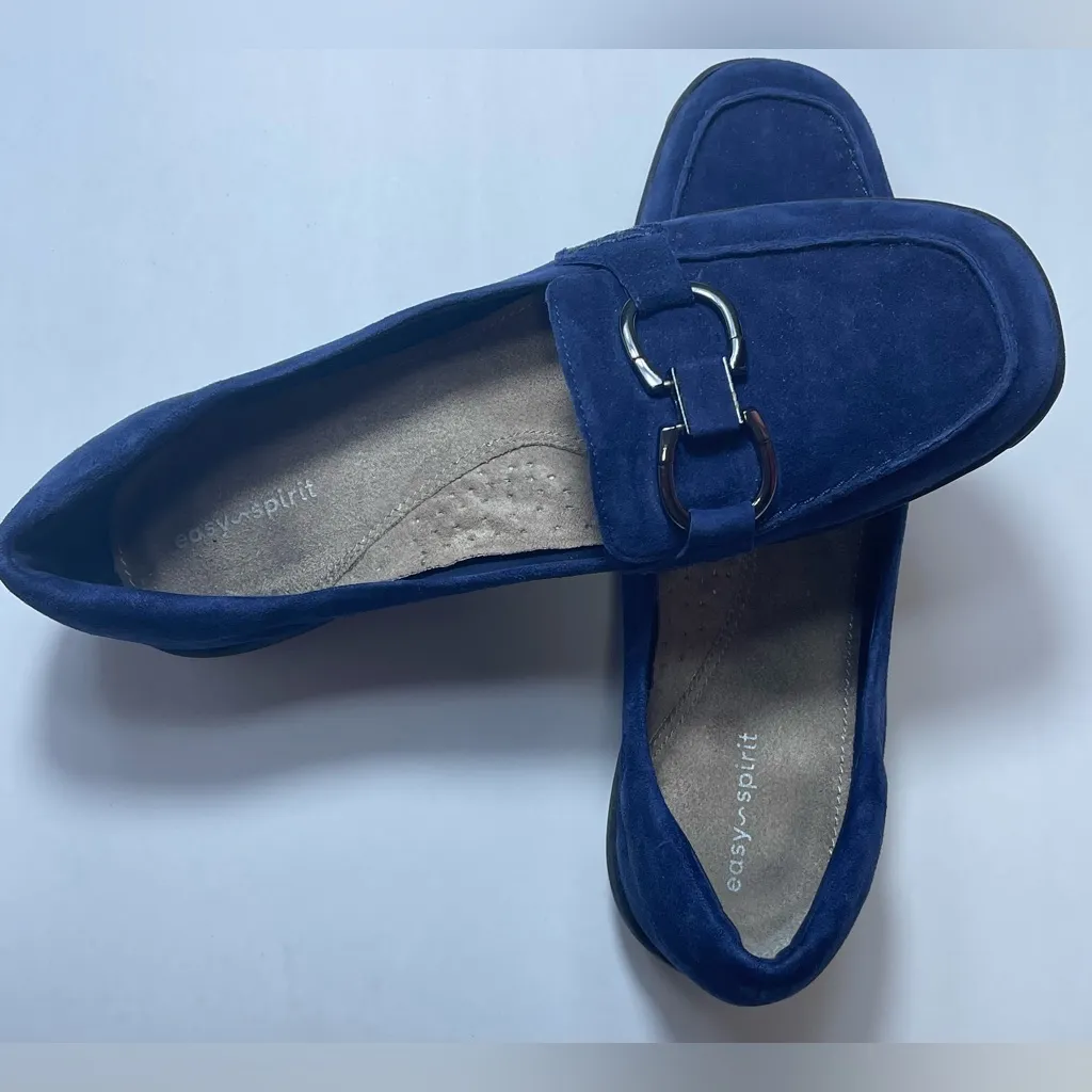 Easy Spirit Women’s Avienta Casual Loafers
Navy Slip On Flats Mules Size 9.5 - Image 3