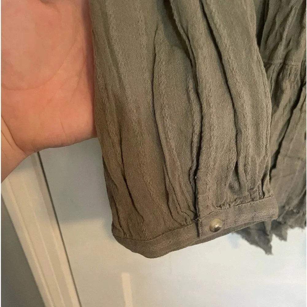 American Eagle  Long Sleeve Open Back Blouse, Size Large​​​​​​ - Image 5