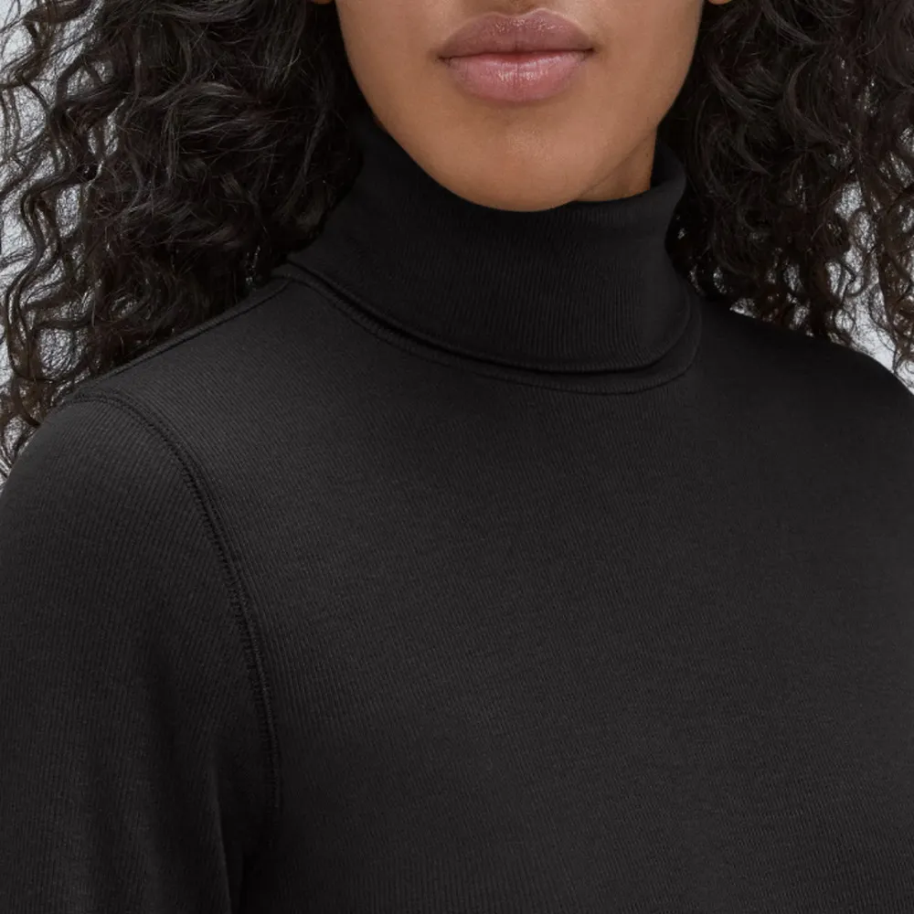 NWT Everlane The Pima Micro-Rib Turtleneck in Black - Image 2