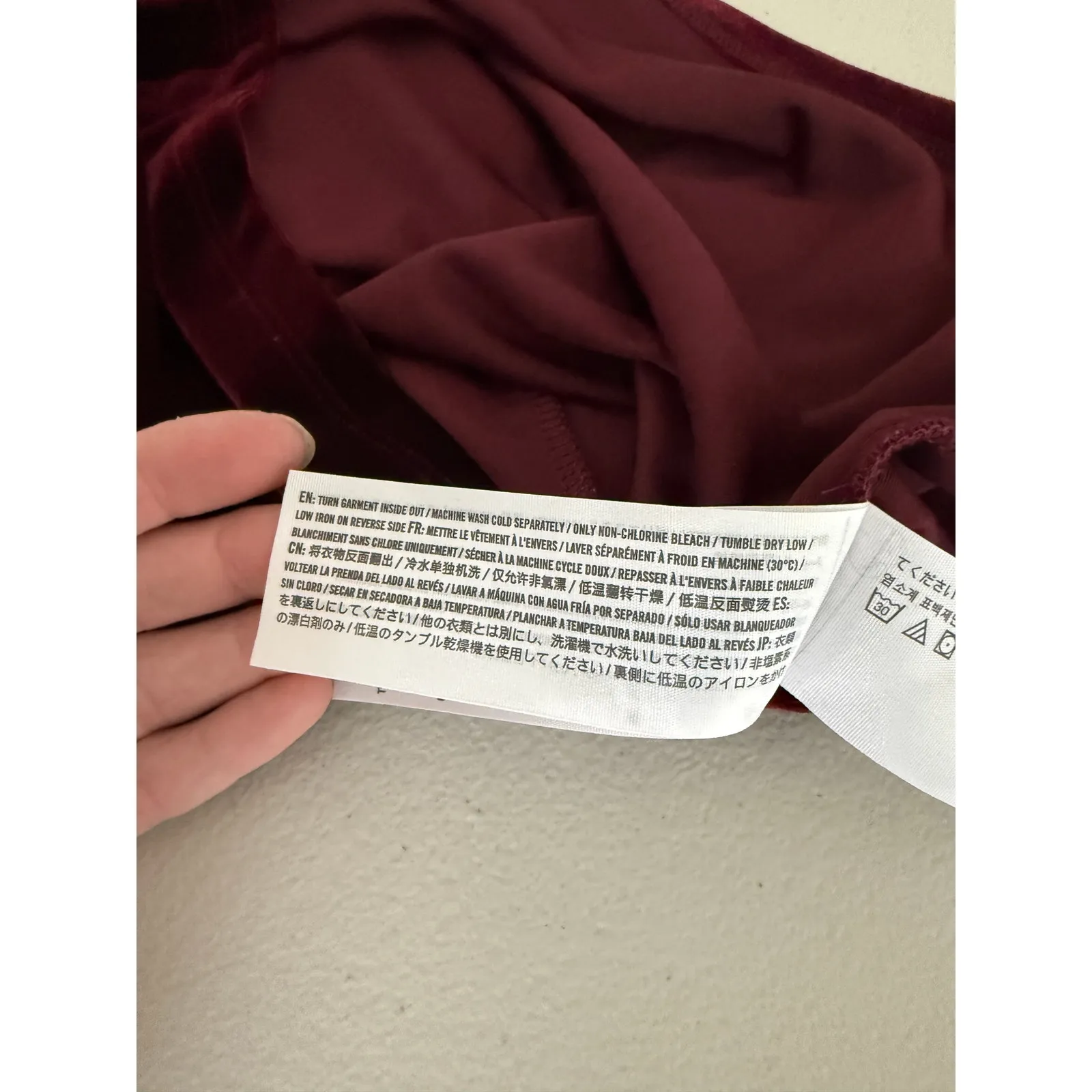 Abercrombie & Fitch Wine Red Maroon Velvet Holiday Short-Sleeved Top Small Xmas - Image 5