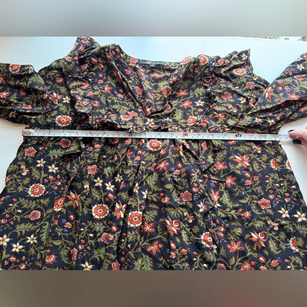 Frye Odetta Floral Long Sleeve Blouse
Size Small - Image 4