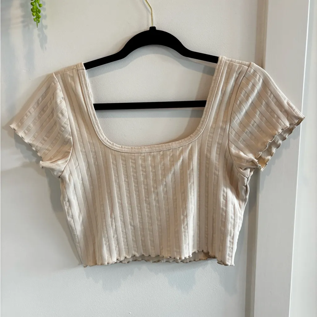 Offline by Aerie Cream Short Sleeve Lettuce Trim Women's Ribbed Crop Top Size L - Image 3