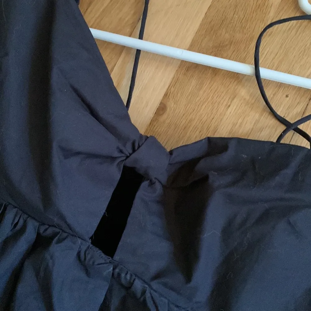 Black cold shoulder dress - Image 2