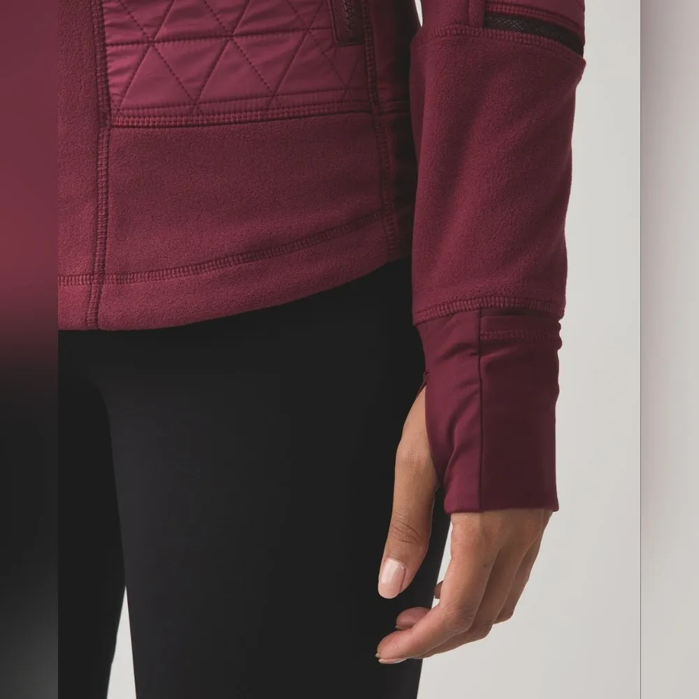 Lululemon Fleecy Keen Jacket III  Wine Berry Size 4 - Image 7