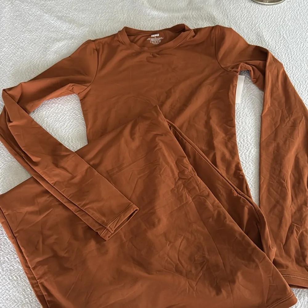 SKIMS FITS EVERYBODY CREW NECK LONG SLEEVE DRESS, size X-Small, SAFFRON, BN,$90 - Image 8