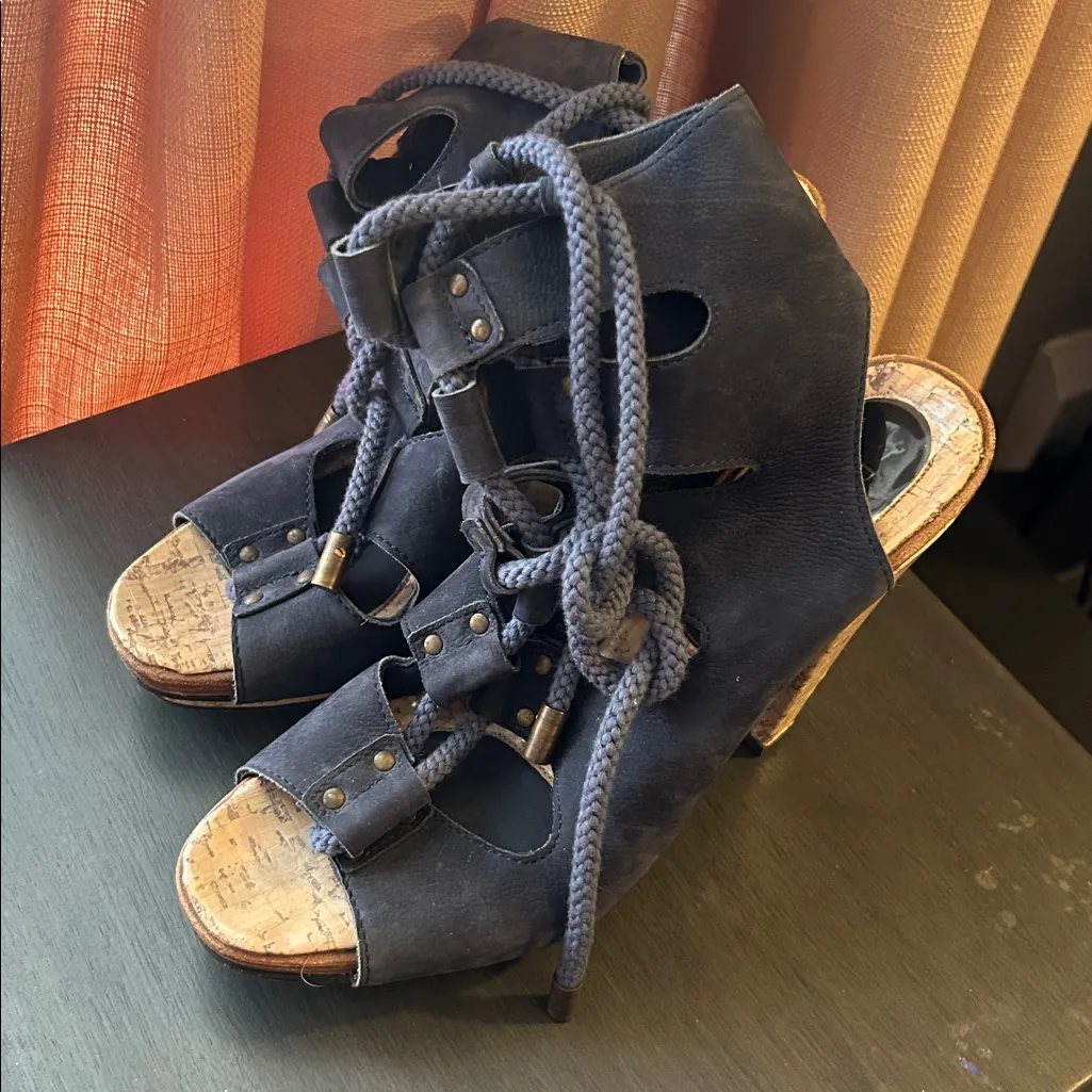 Derek Lam navy blue suede lace up platform gladiator sandals size EU 39 - Image 2