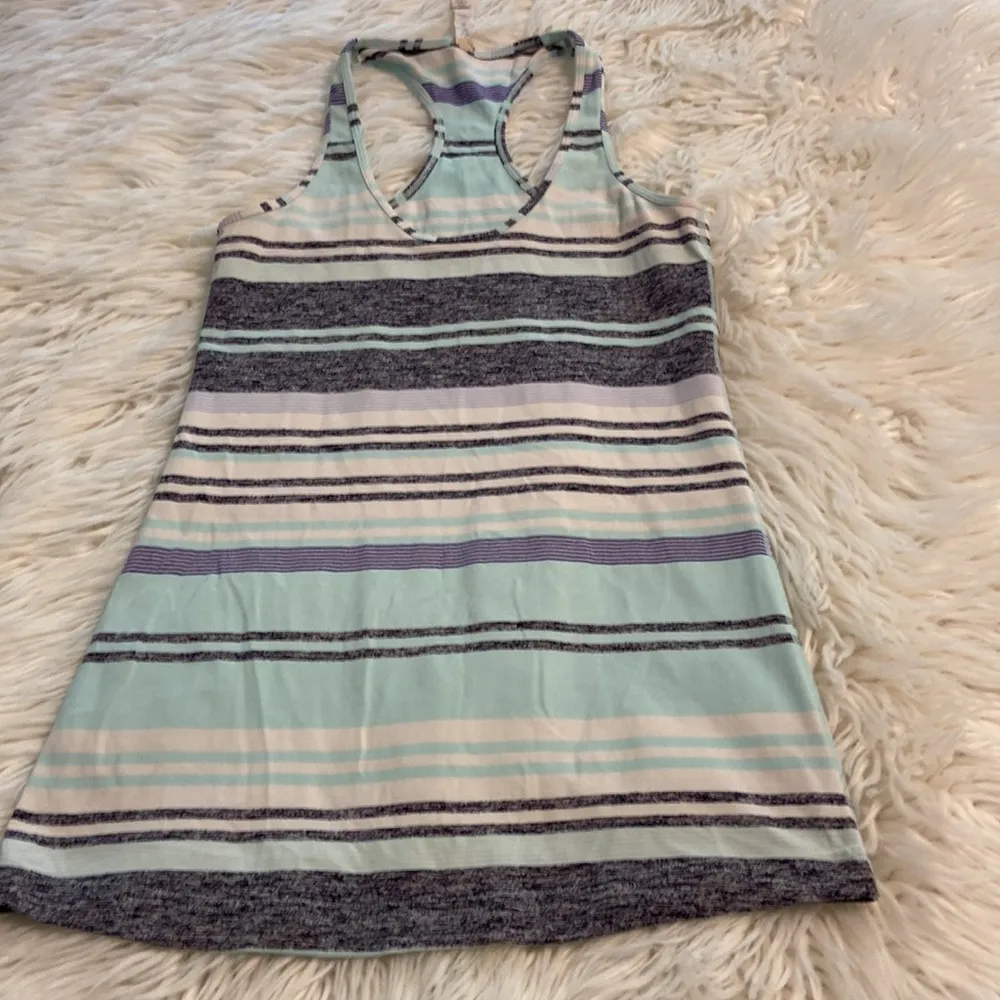 Lululemon Tan Top size 6 good condition length 26” bust 26” see all photos - Image 5