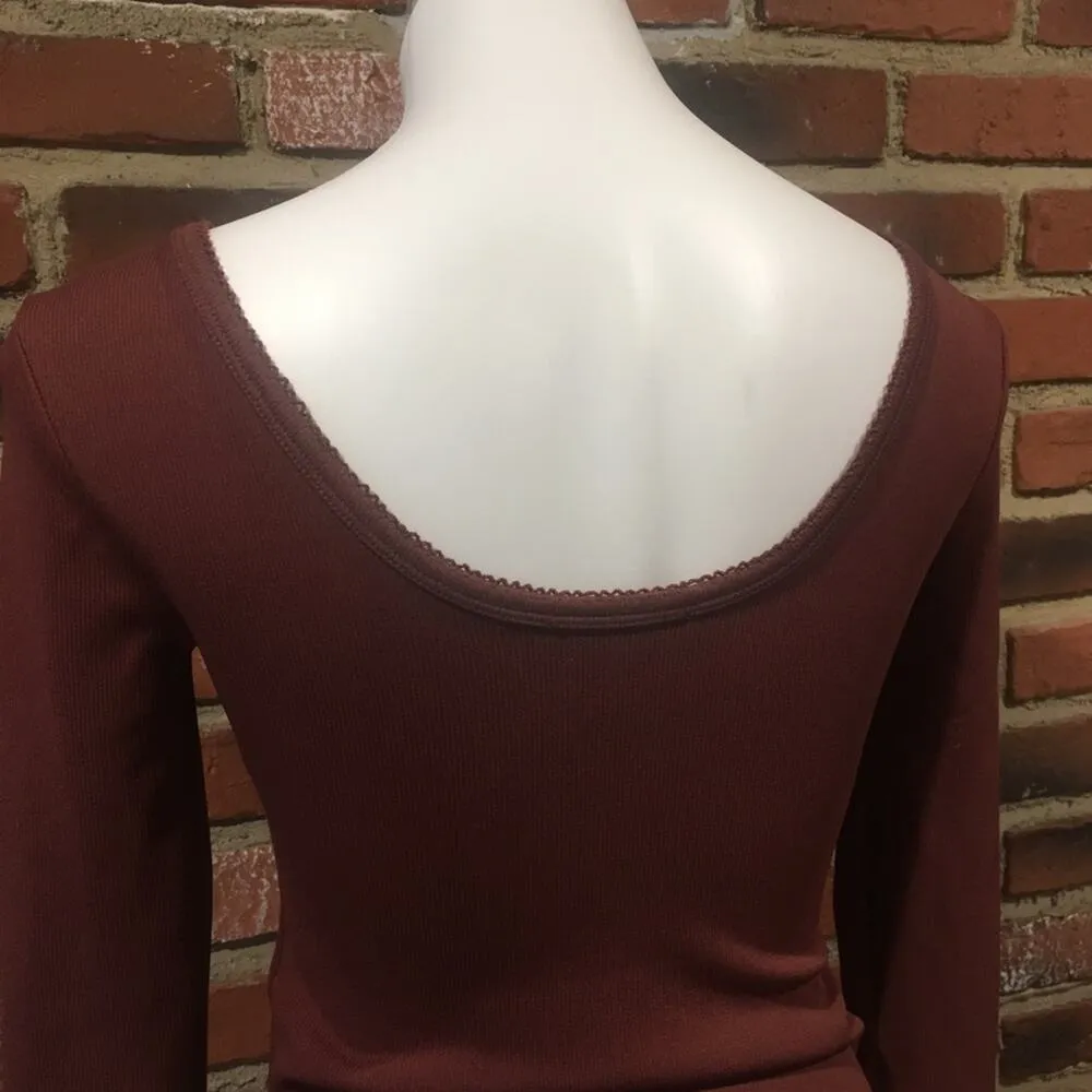 Women's Scoop Neck Bodysuit sz Small Burgundy Color bodysuit - Image 6