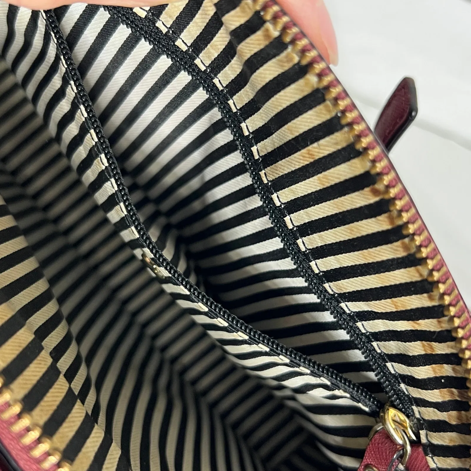 Kate Spade  New York Dome Crossbody Bag Burgundy Leather Purse - Image 10