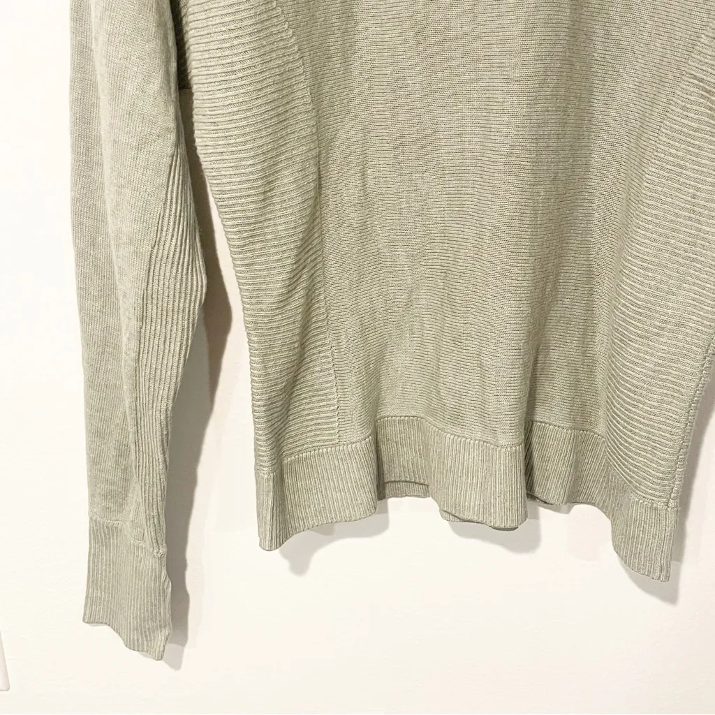 Lululemon Light Green Knit‎ Pullover Sweater Thumbhole - Image 2