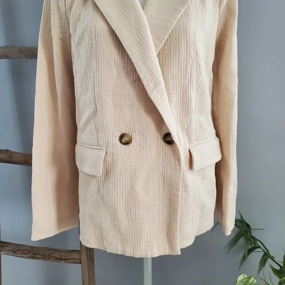 Forever 21 Women's Cream Crepe Long Jacket Blazer M - Image 3