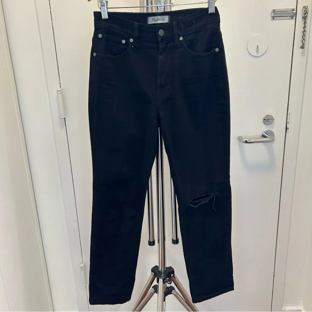 Madewell The Petite Perfect Vintage Jean in Stone Black: Knee-Slit Edition - Image 6