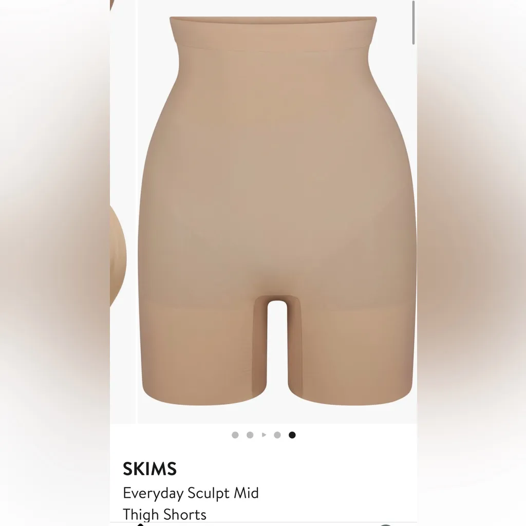 Skims‎ Everyday Sculpt Short Sand Size M Clay - Image 3