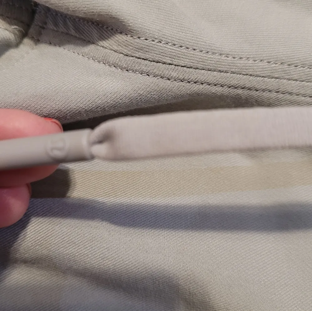 Lululemon Joggers - Image 5