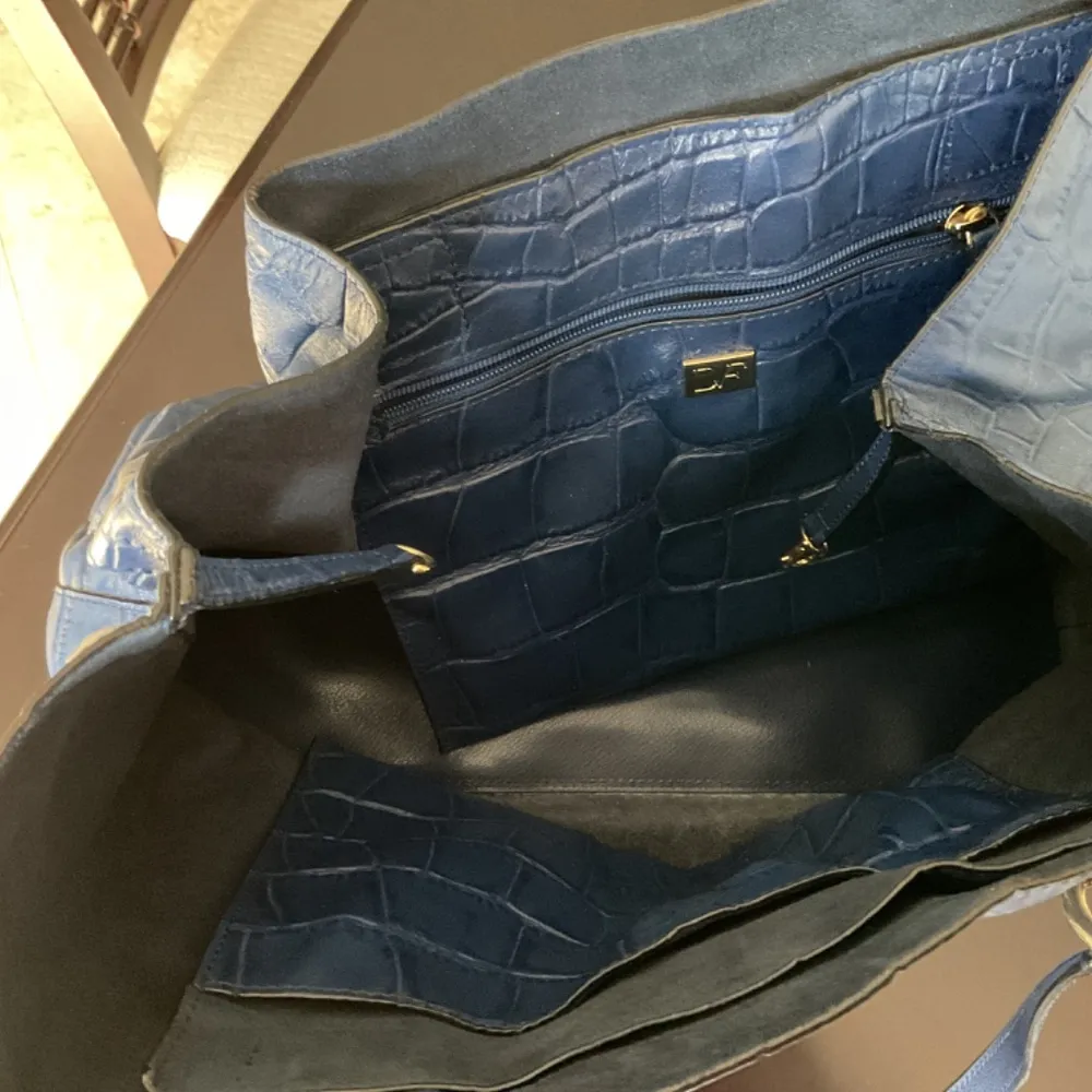 Diane von Furstenberg saddle bag - Image 4