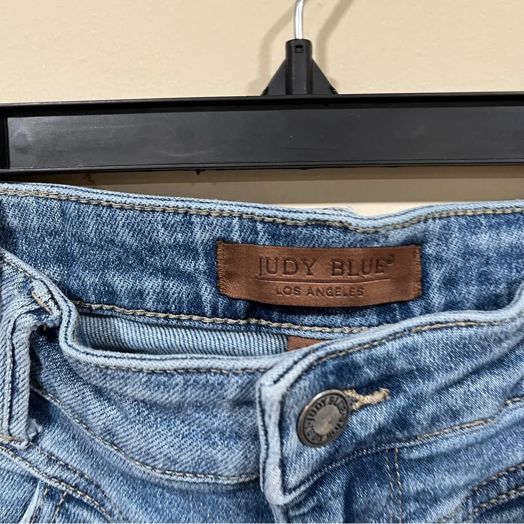 EUC Judy Blue Retro Wide Fit size 9/29 high waisted denim jeans - Image 2