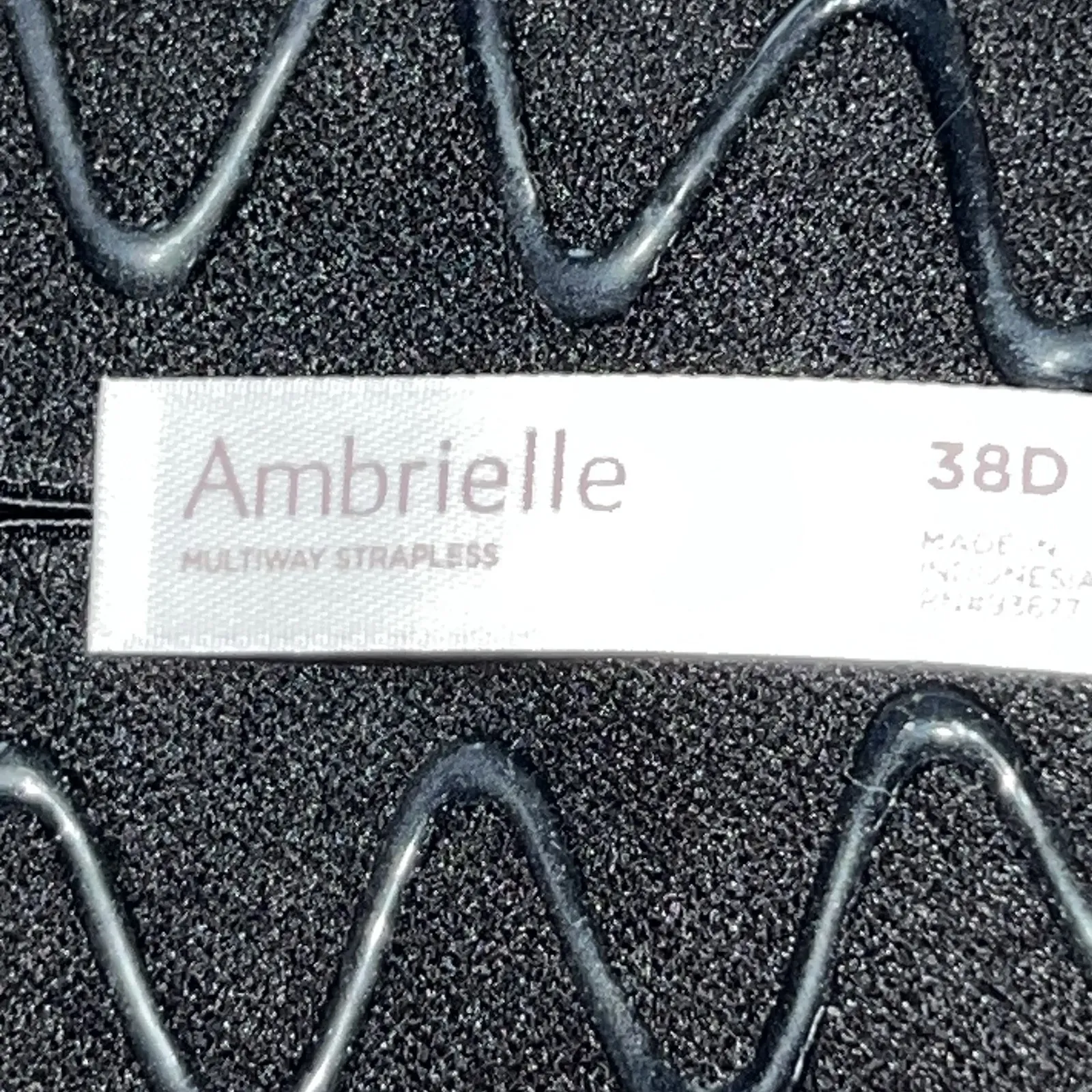 Ambrielle‎ Lightly Lined Strapless Multi Way Bra Black Lace Over Nude Size 38D - Image 6