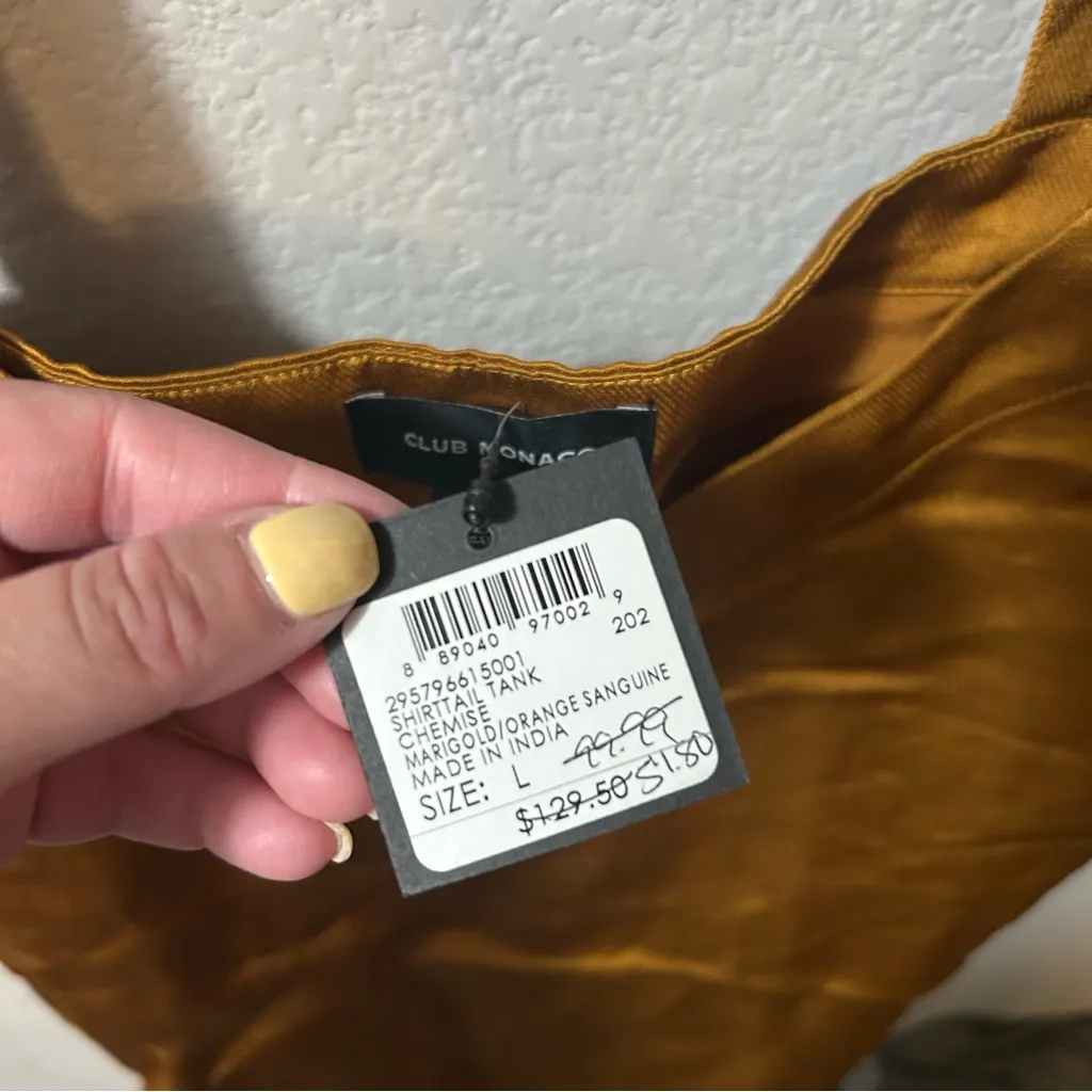 NEW Club Monaco Gold Tank Blouse LARGE - Image 5