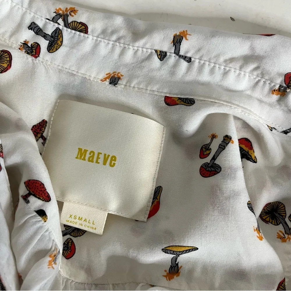 MAEVE Anthropologie White Shirt Mushroom Print Toggle Loop Closure Size XSmall - Image 6