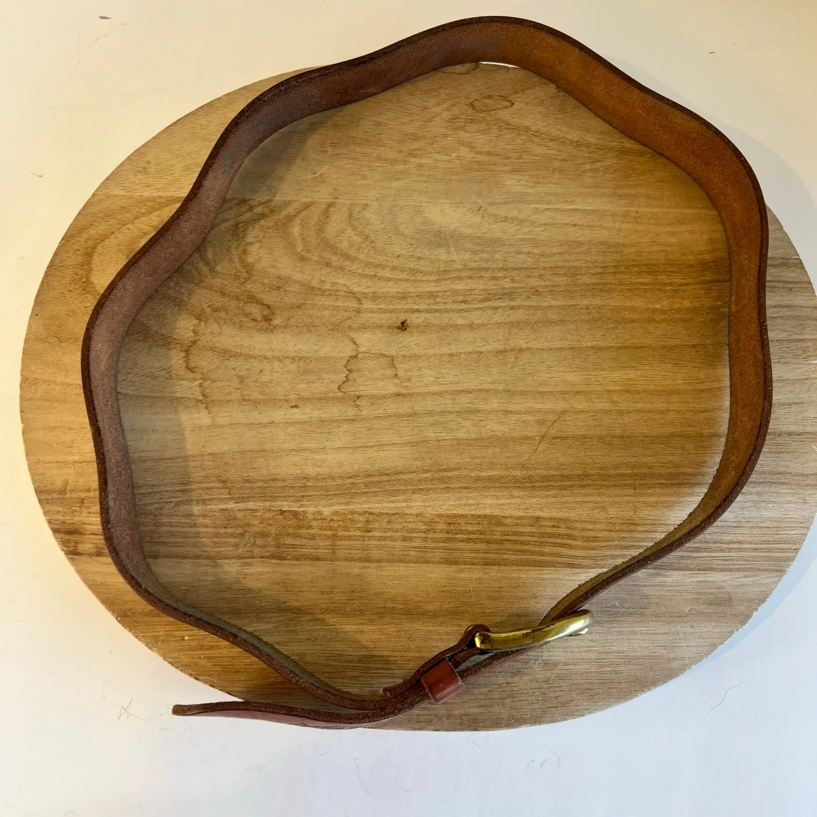 Columbia Vintage 90s Tan Genuine Leather Floral Embossed Brass Belt Size XL - Image 12