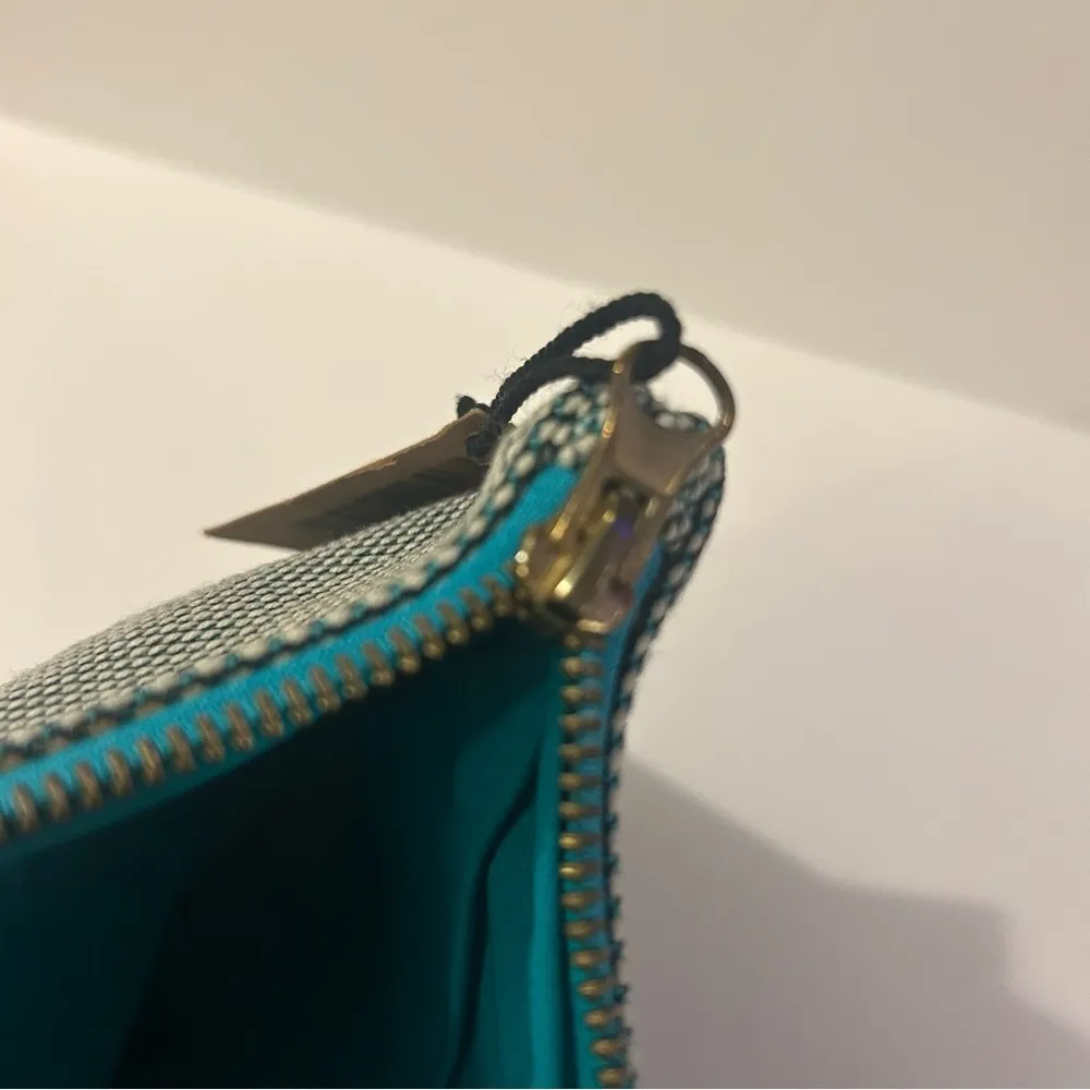 HAY NEW teal colored wool zipper pouch, travel, gift, organizing Blue - Image 5