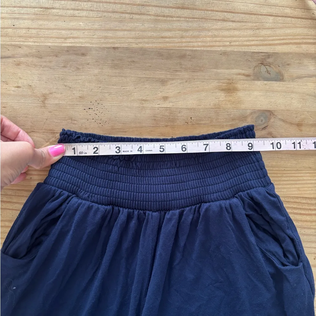 Chic Blue Wide Leg Pants with Flowing Silhouette Size M - Image 7