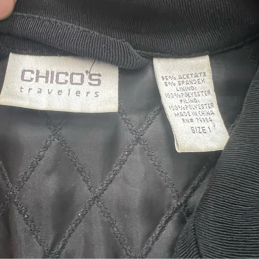 Chico's Travelers Black Quilted Lightweight Jacket size 1 Size M - Image 2