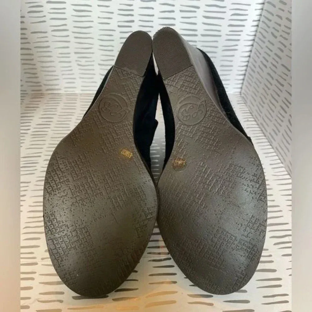 Lucky Brand Yasine‎ Black Suede Slip On Ankle Booties Womens Size 6 Wedge Heel - Image 7