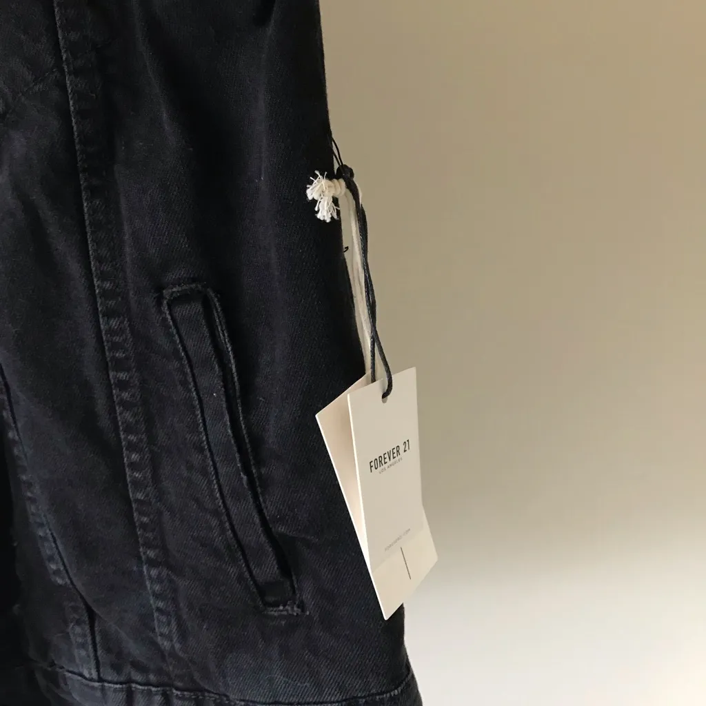 Distressed Black Denim Jacket NWT Size Medium - Image 6