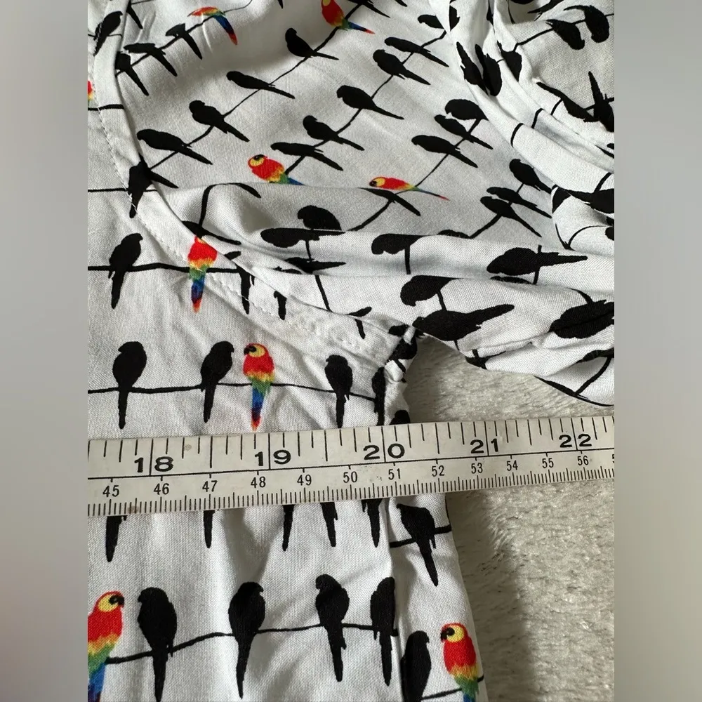 Jane and Delancey Anthropologie parrot button down size S - Image 6