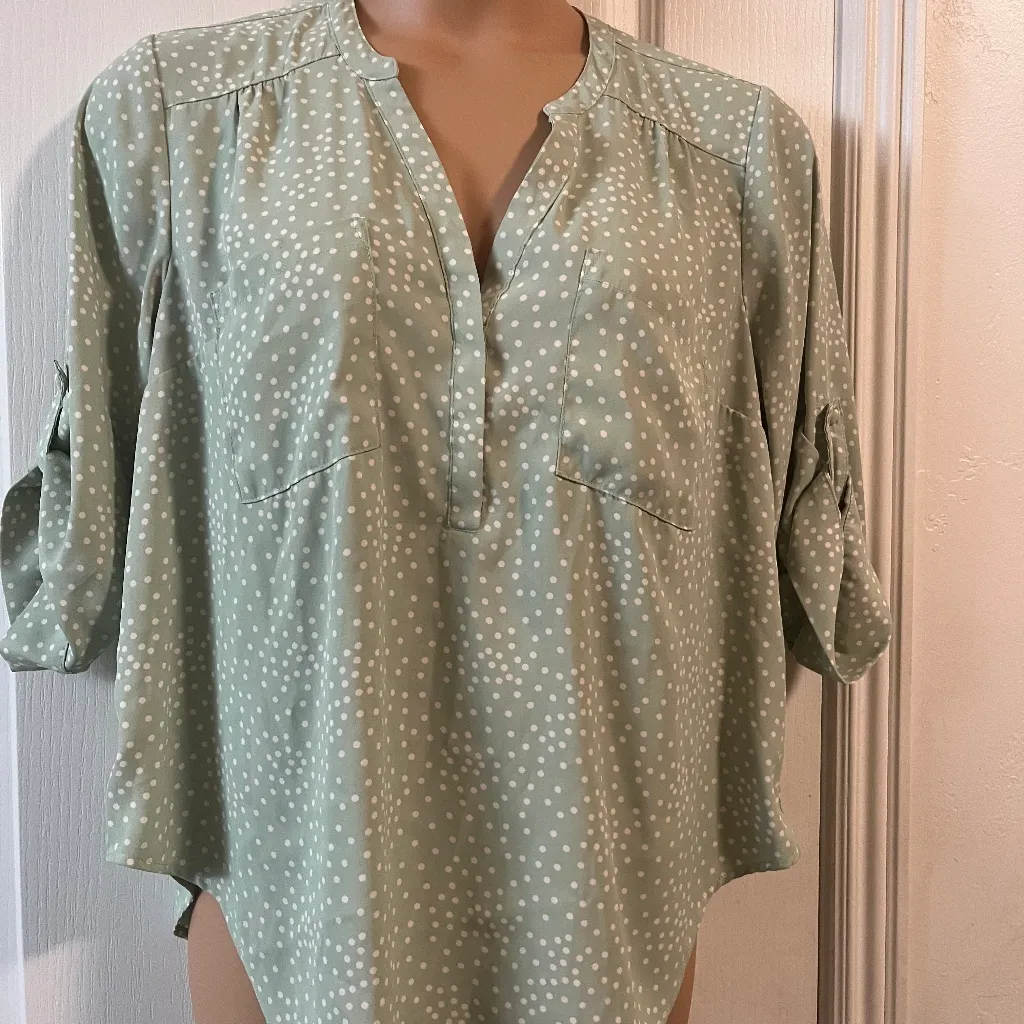 Torrid Sz 0 Green Polka Dot Women's Top - Image 3