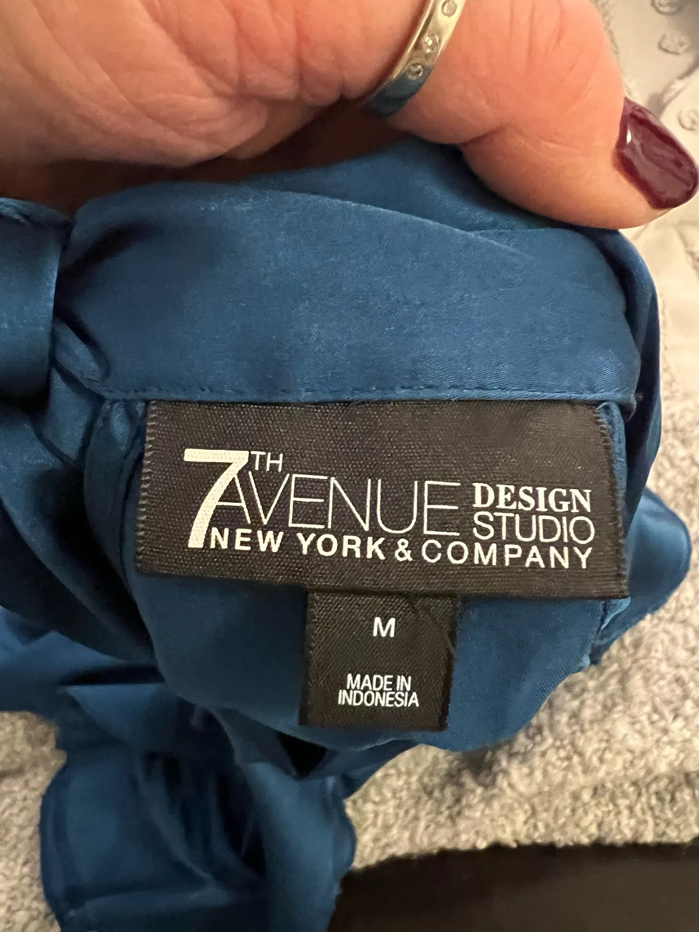 Teal satin blouse - Image 4