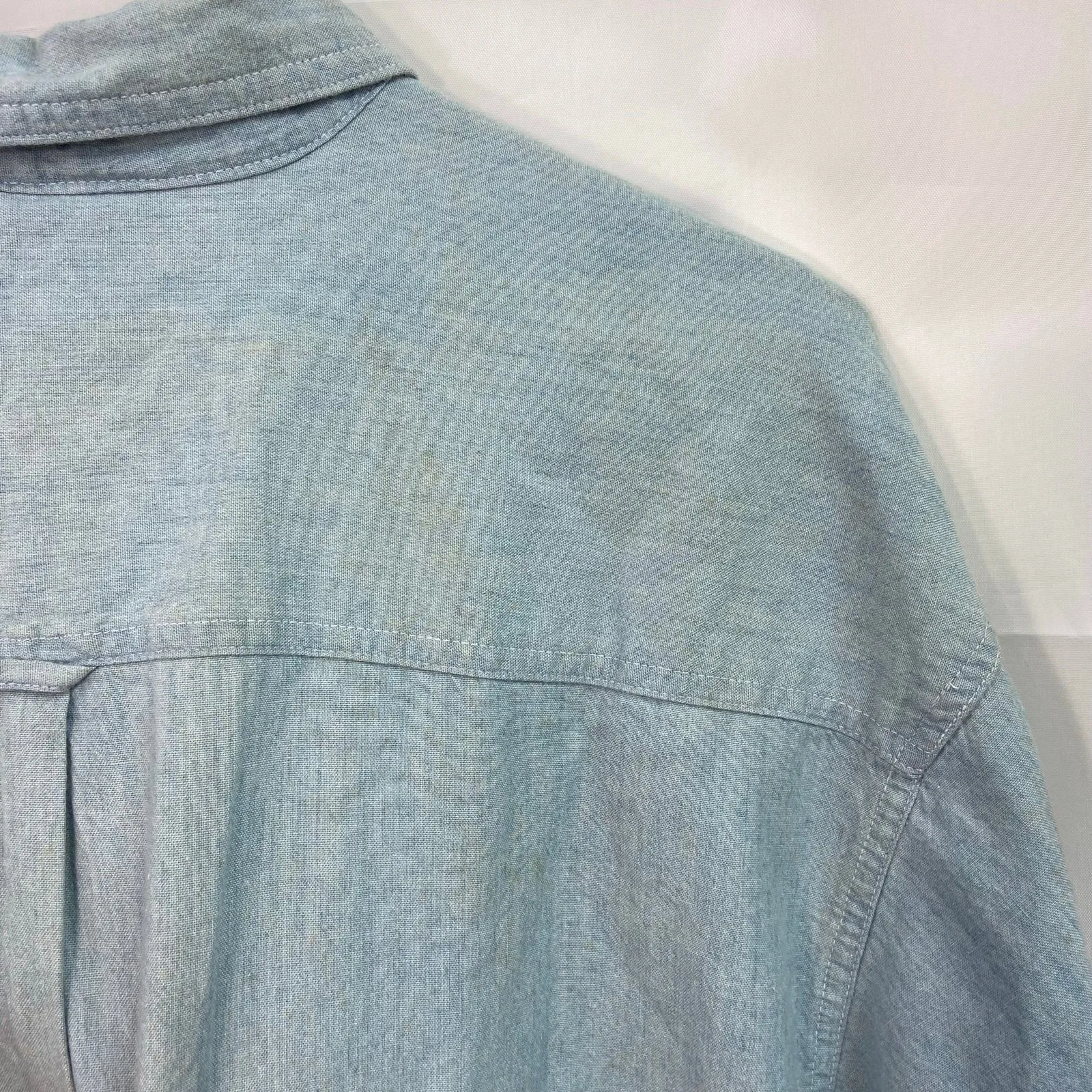 Vintage ACME light wash blue denim embroidered looney tunes button cotton shirt‎ Size XL - Image 10