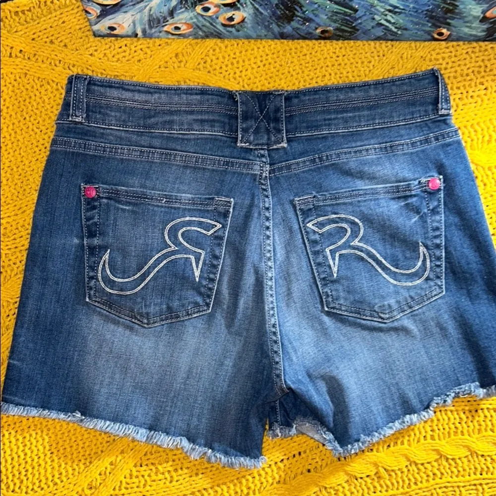 Rock & Republic Size 10 Jean Shorts - Image 9
