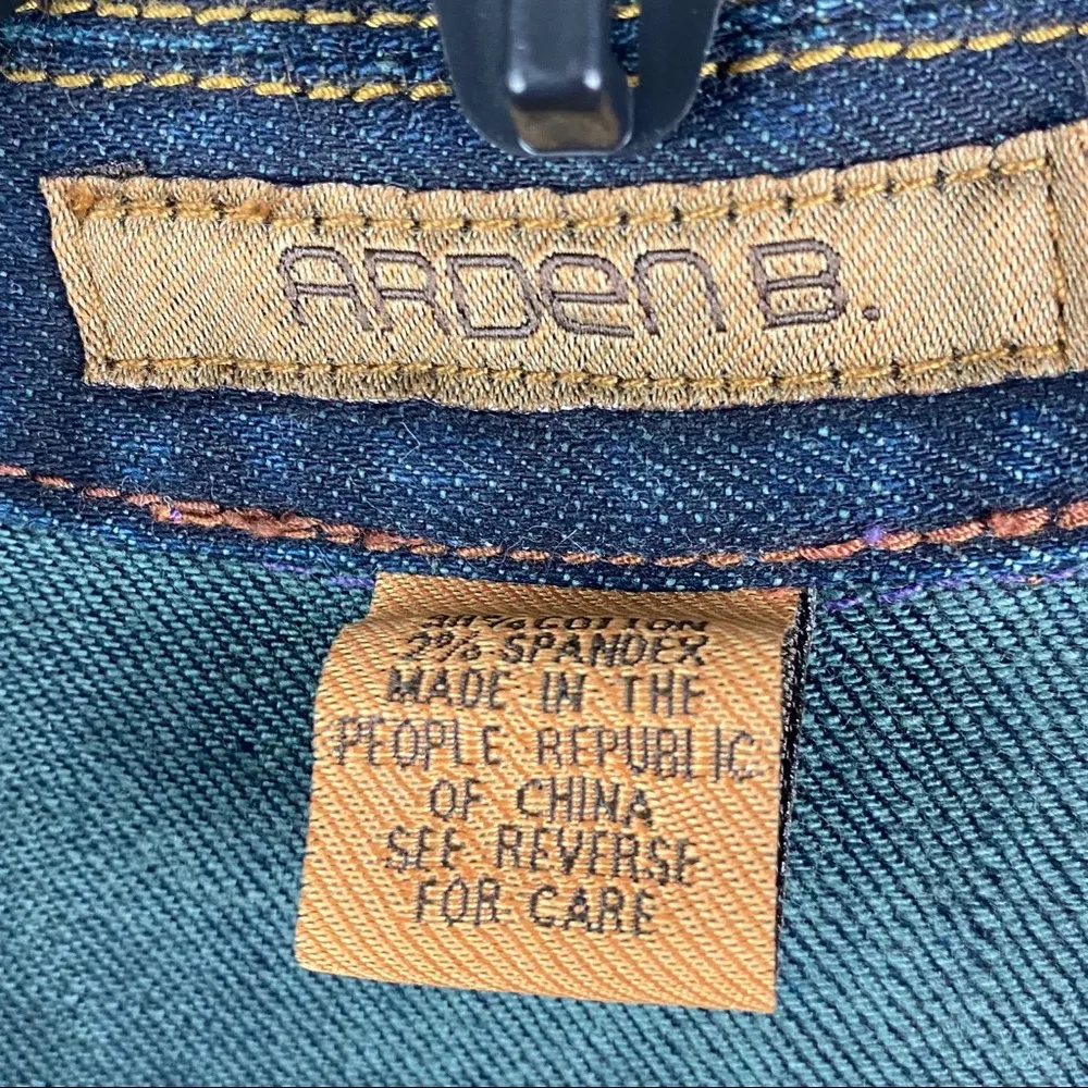 ARDEN B Dark Wash Denim Embroidered Jean Jacket, Size Small - Image 3