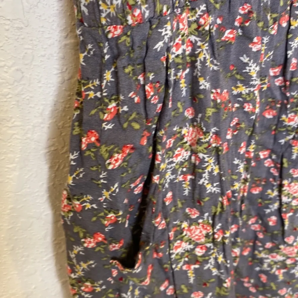 Lucca Couture Floral All Over Print Mini Dress Ruffle Scoop Neck EUC Sz Lg - Image 4