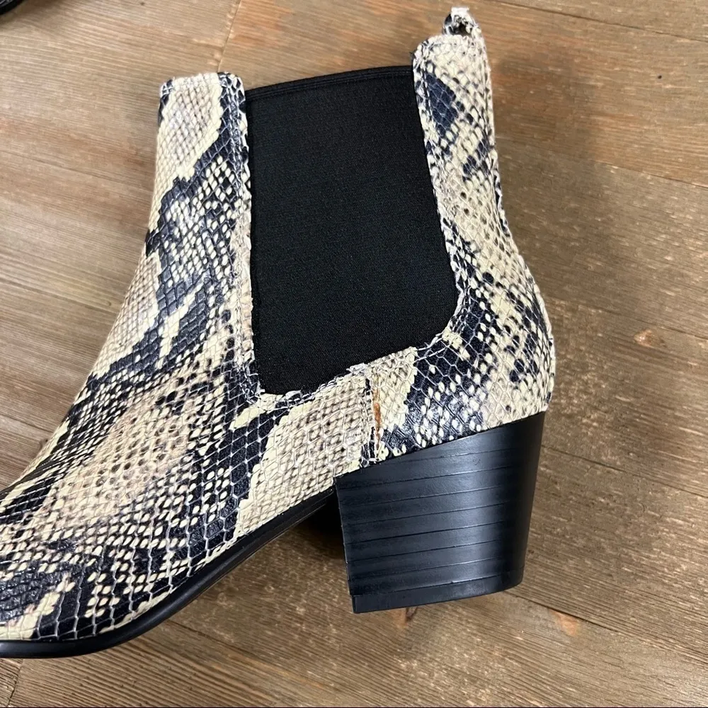 NEW Sam Edelman Snakeskin Reesa Chelsea Ankle Boots - Image 10