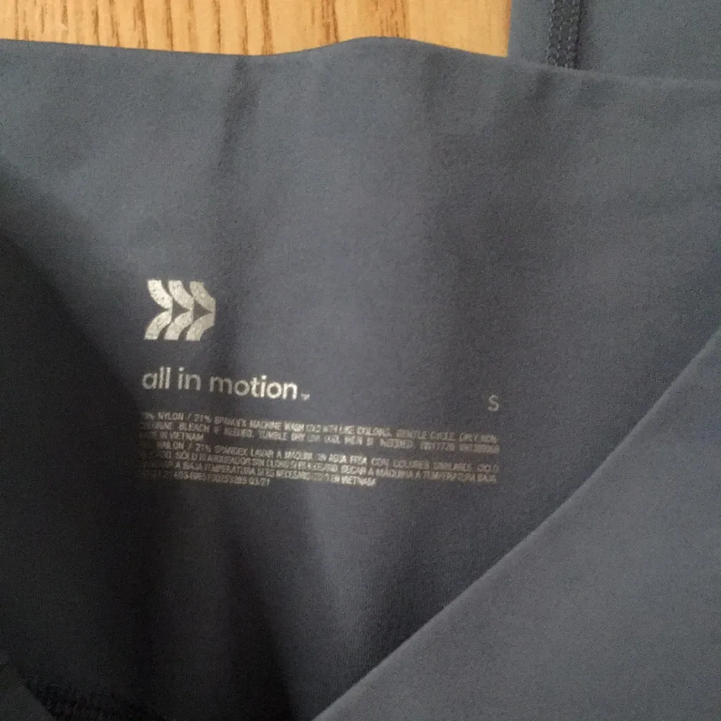 B16 Womens All In Motion Leggings Old Fashion Blue Size Small - Image 4