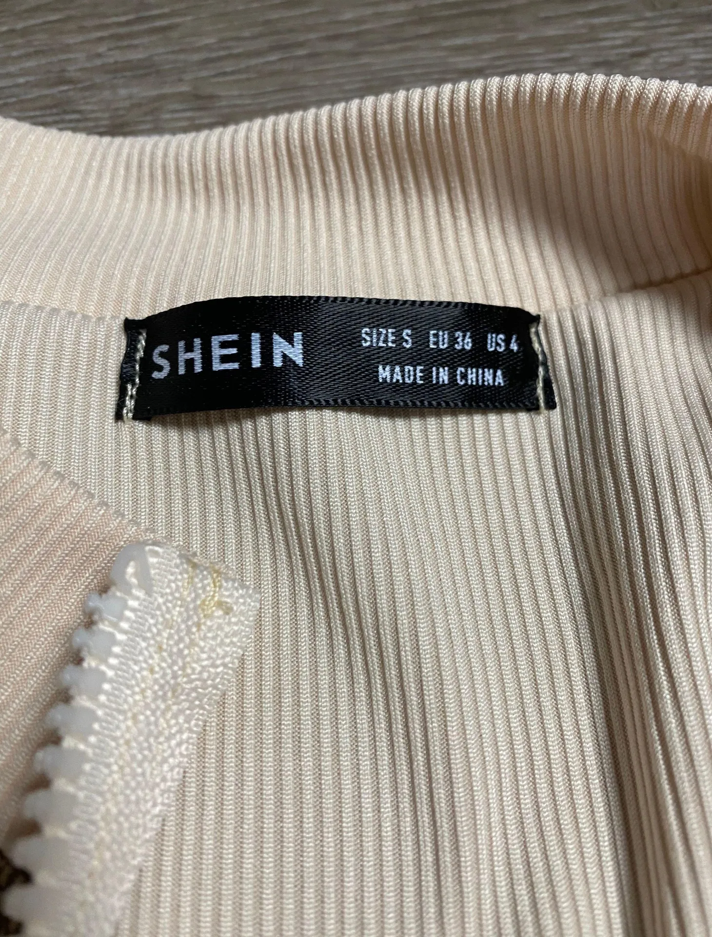 SheIn Crop Top - Image 4